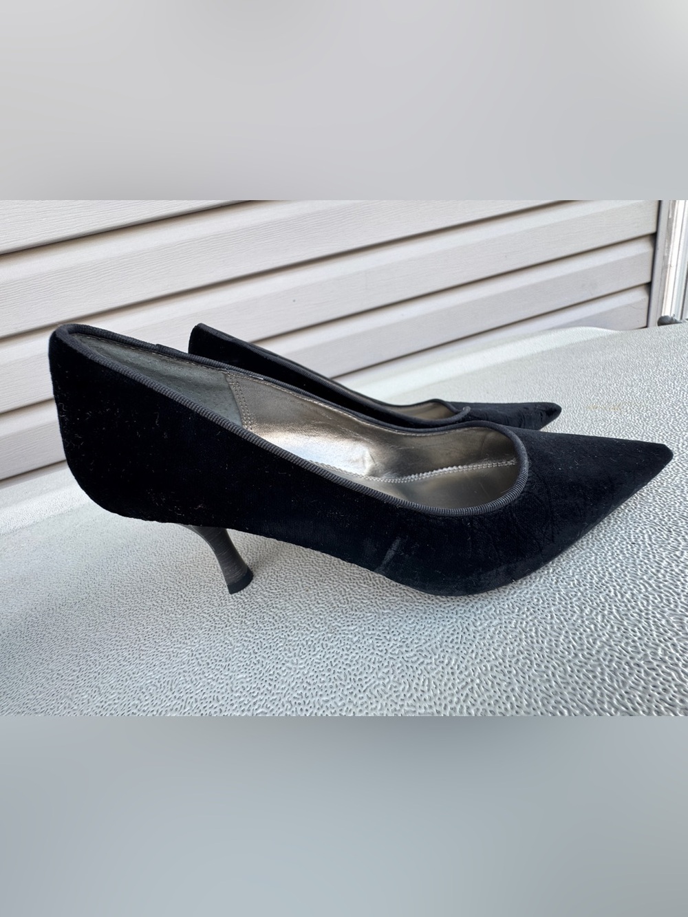 Arnold Churgin Black Velvet Women's Black Pointed Toe Heel Pumps size 6M